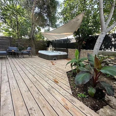 Maison à Deux Pas Des Plages Avec Jardin, Terrasses Et Spa. Mèze