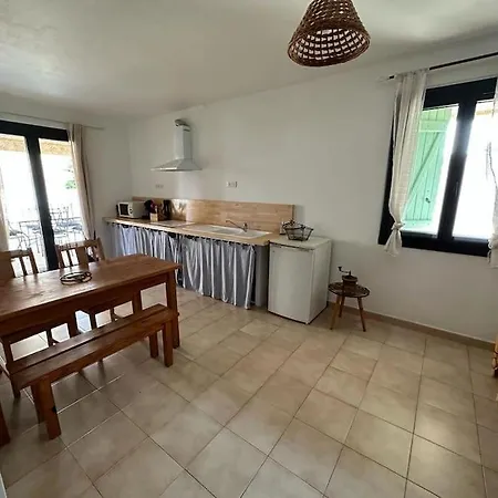 Maison à Deux Pas Des Plages Avec Jardin, Terrasses Et Spa. Casa de Férias