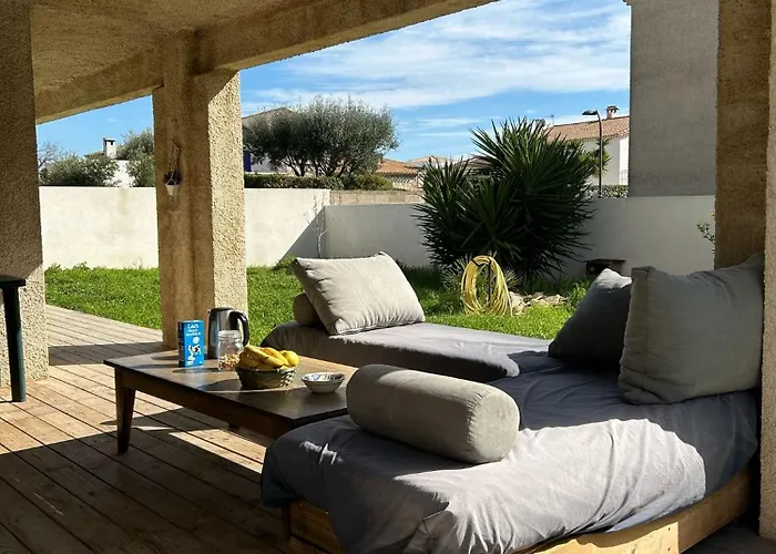 Maison à Deux Pas Des Plages Avec Jardin, Terrasses Et Spa. Mèze